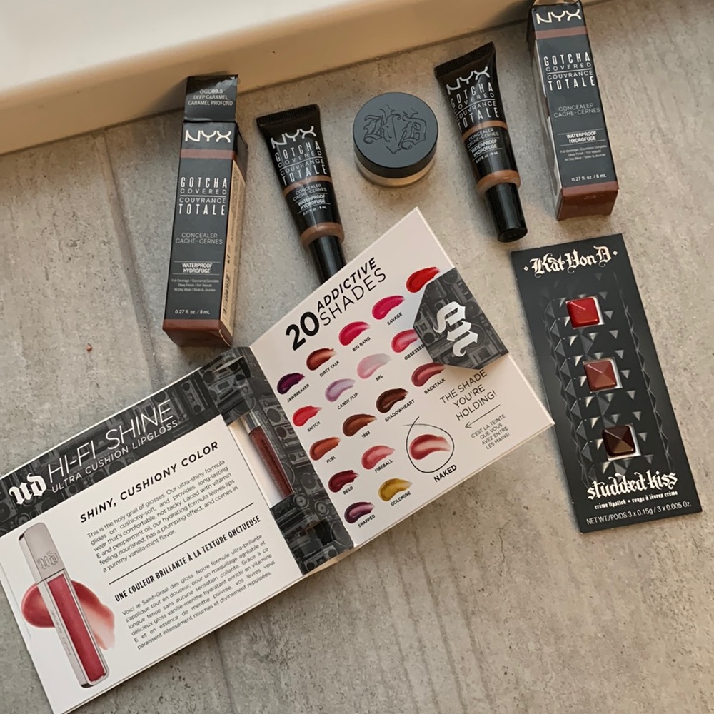 Make up Set set of 5 NEW